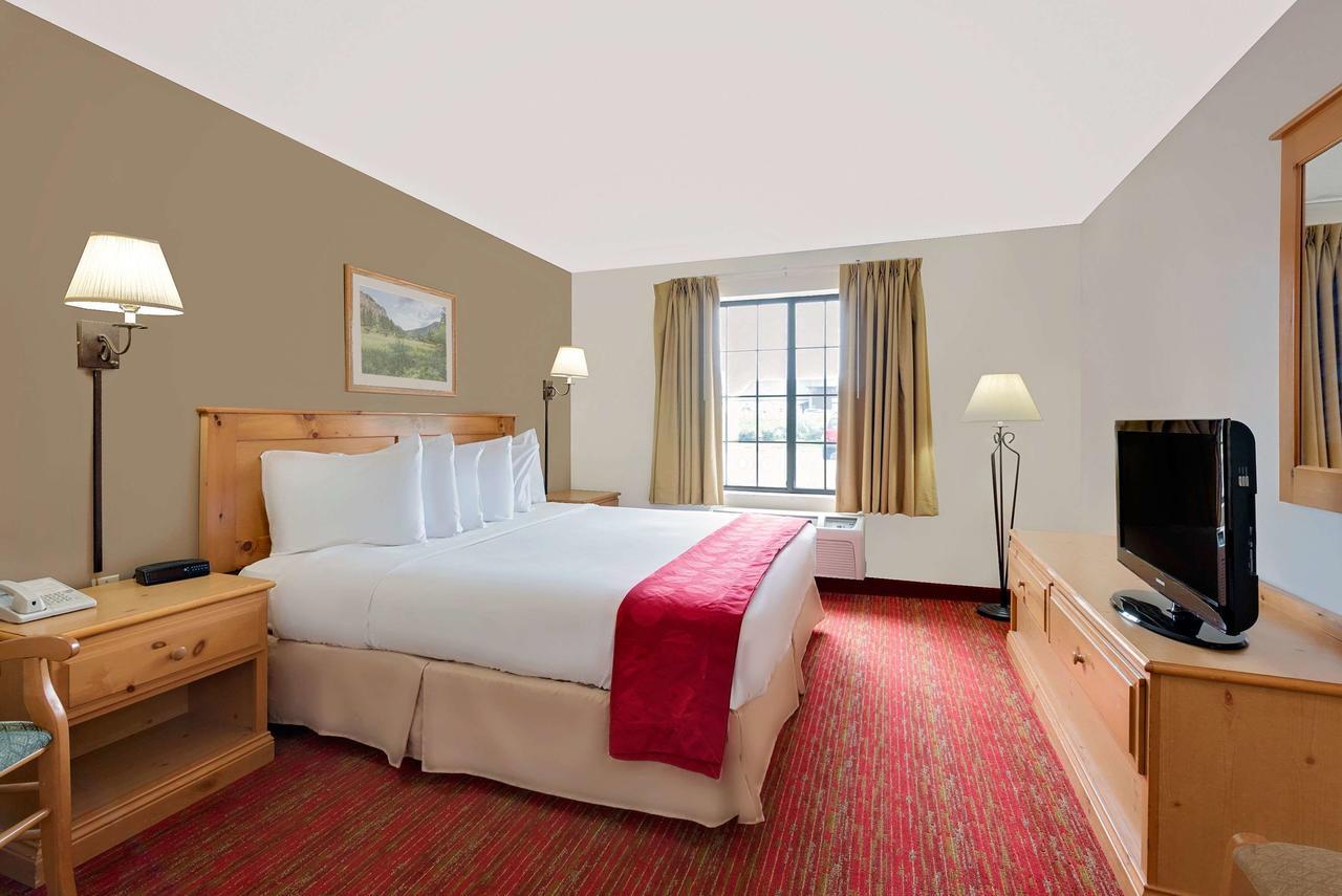 Summerset Hotel And Suites Rapid City West Eksteriør billede